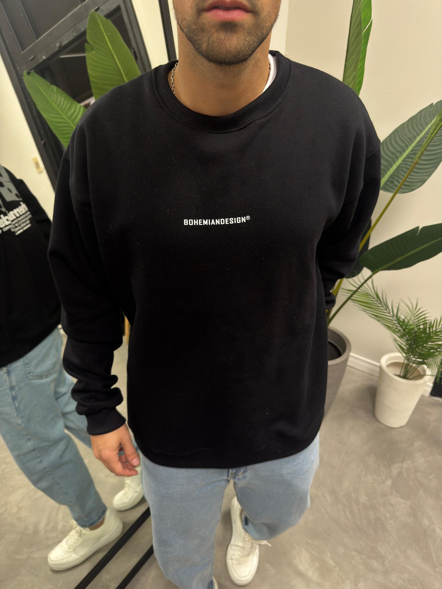Buzo Over Black Estampado