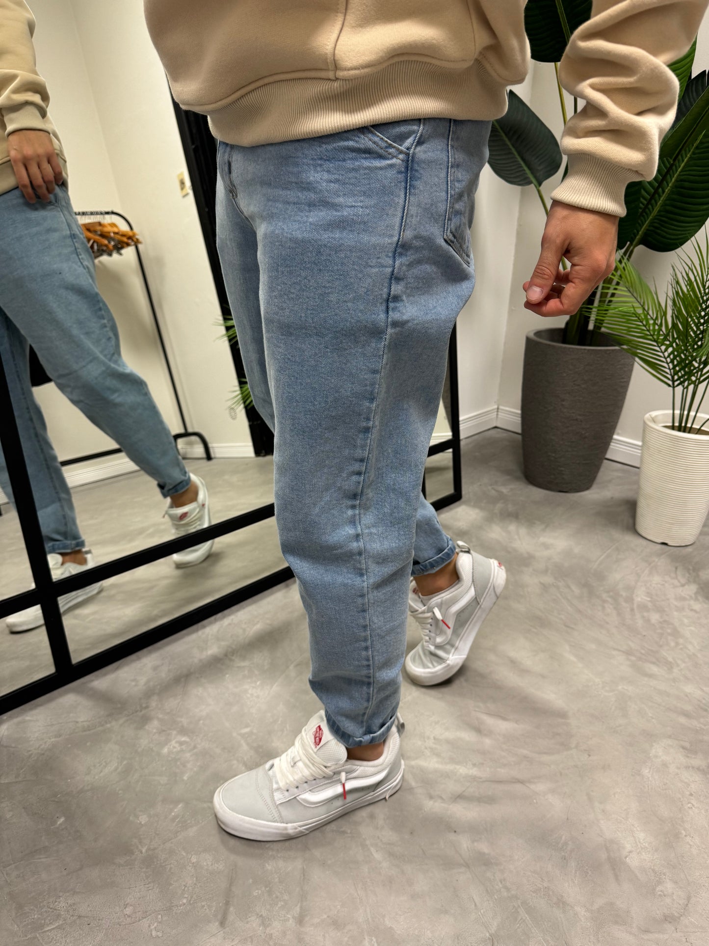 Slouchy Clarito