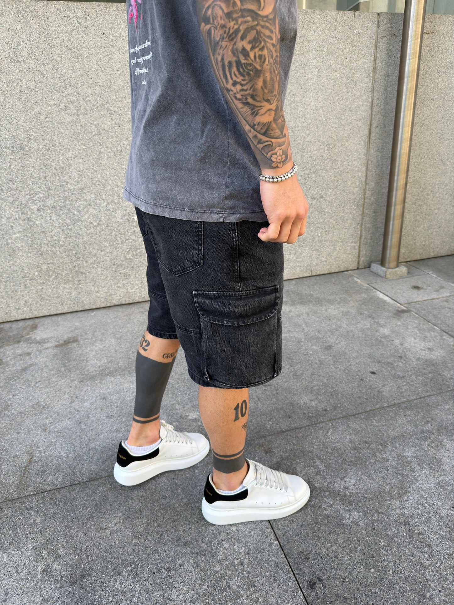 PREVENTA⚡️Bermuda BAGGY Cargo Black Gastado