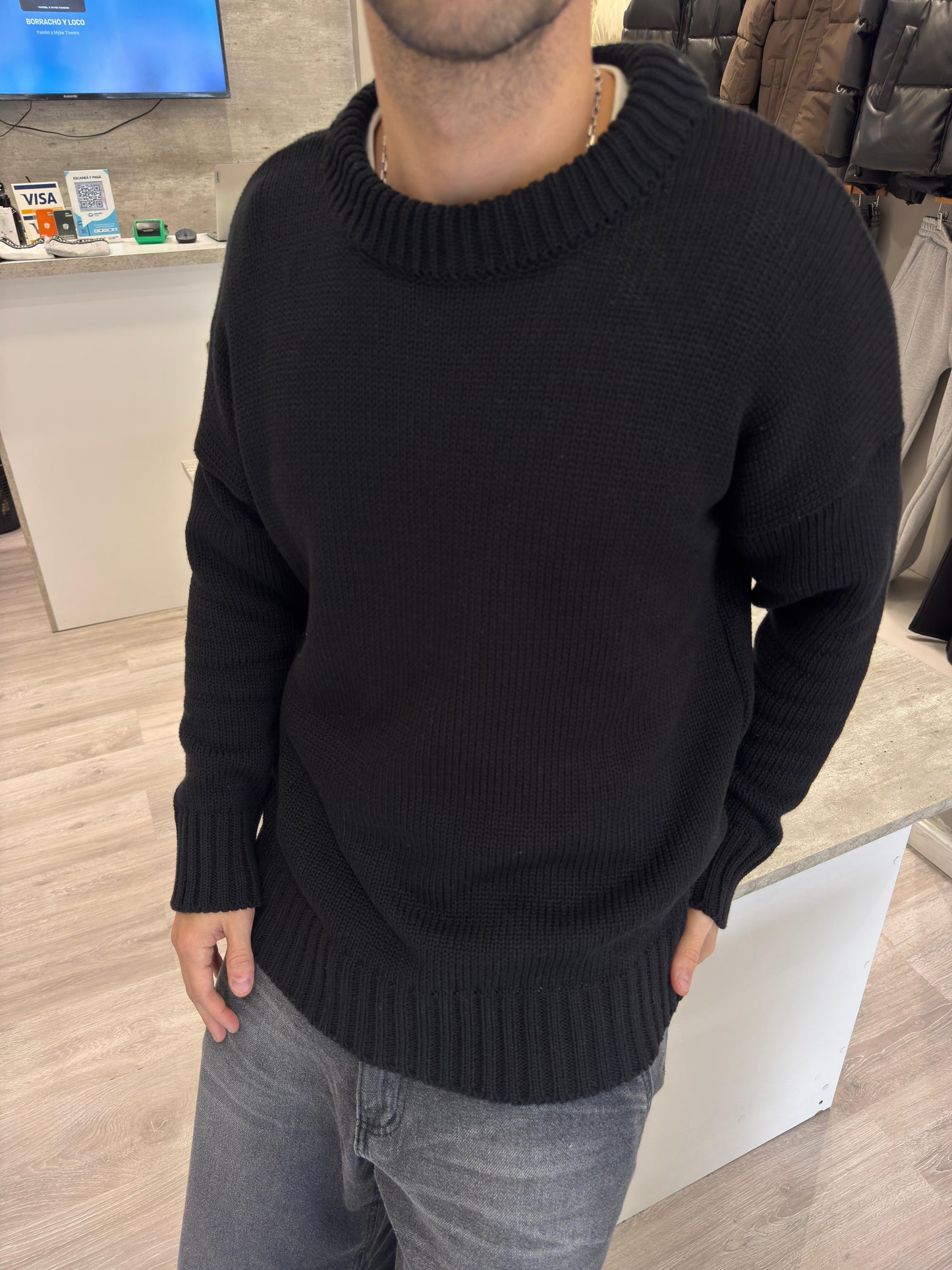 Sweater Hilo Negro