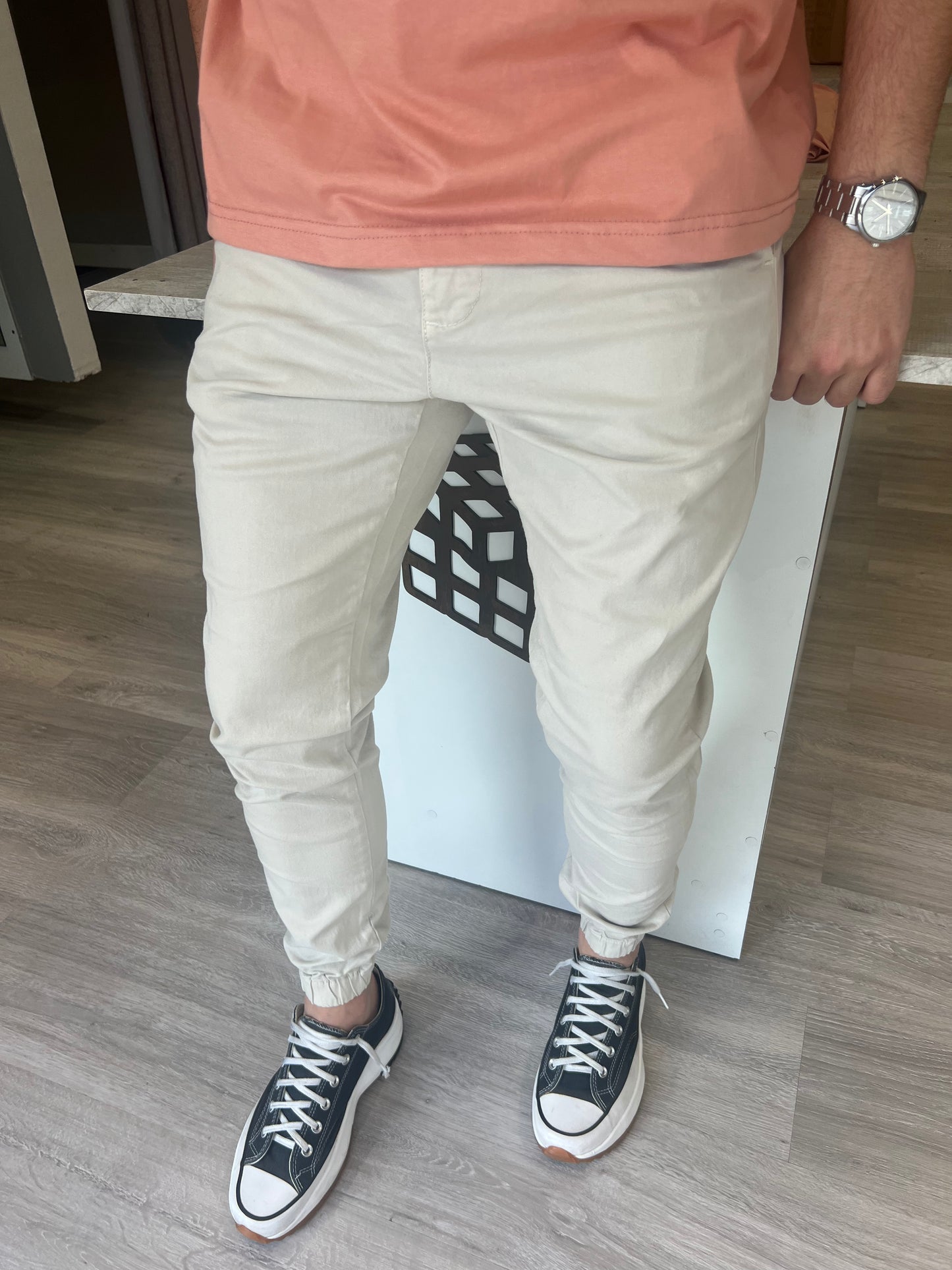 Chino Arena con Puño