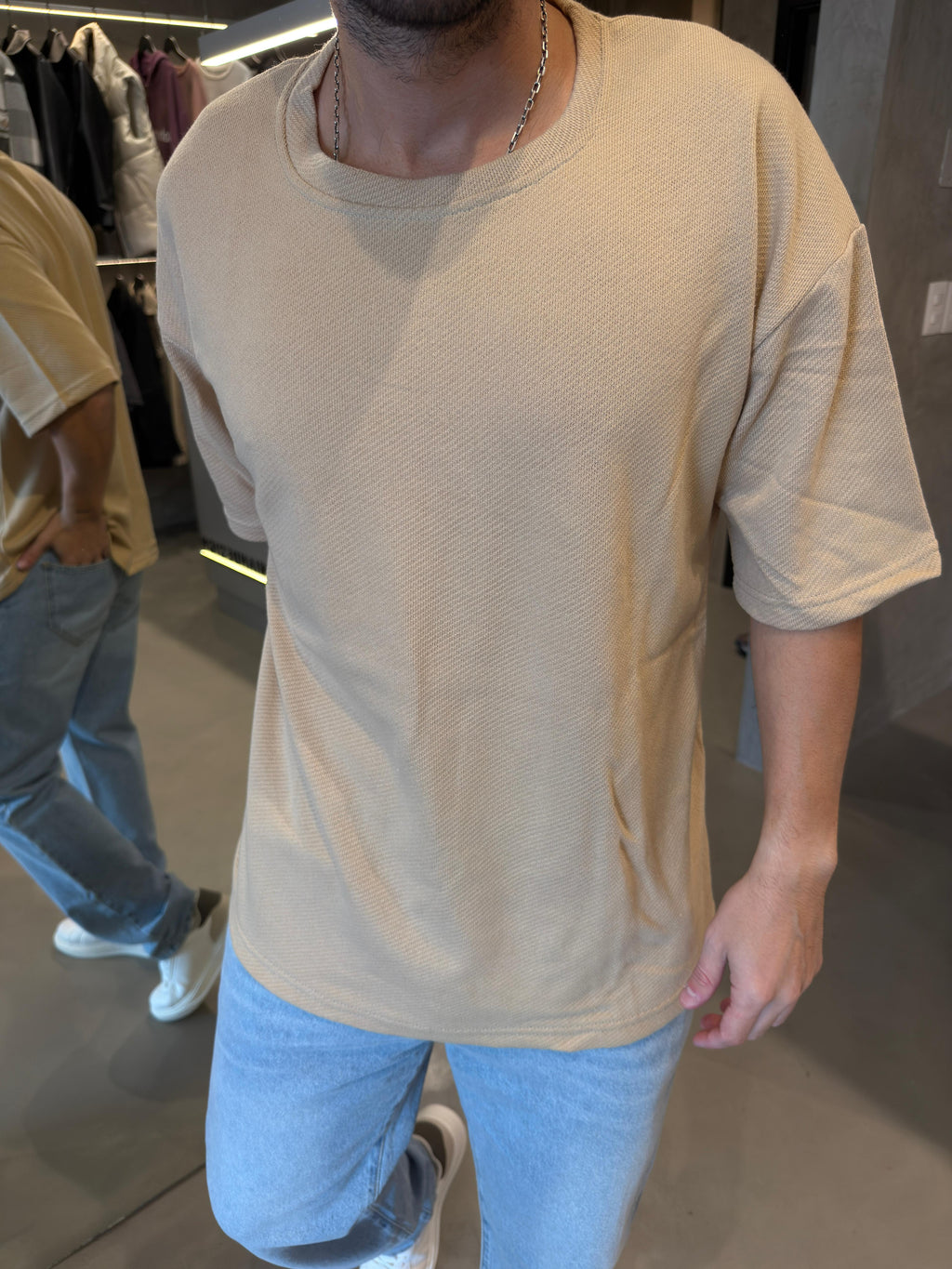 Remera Over Creta Beige