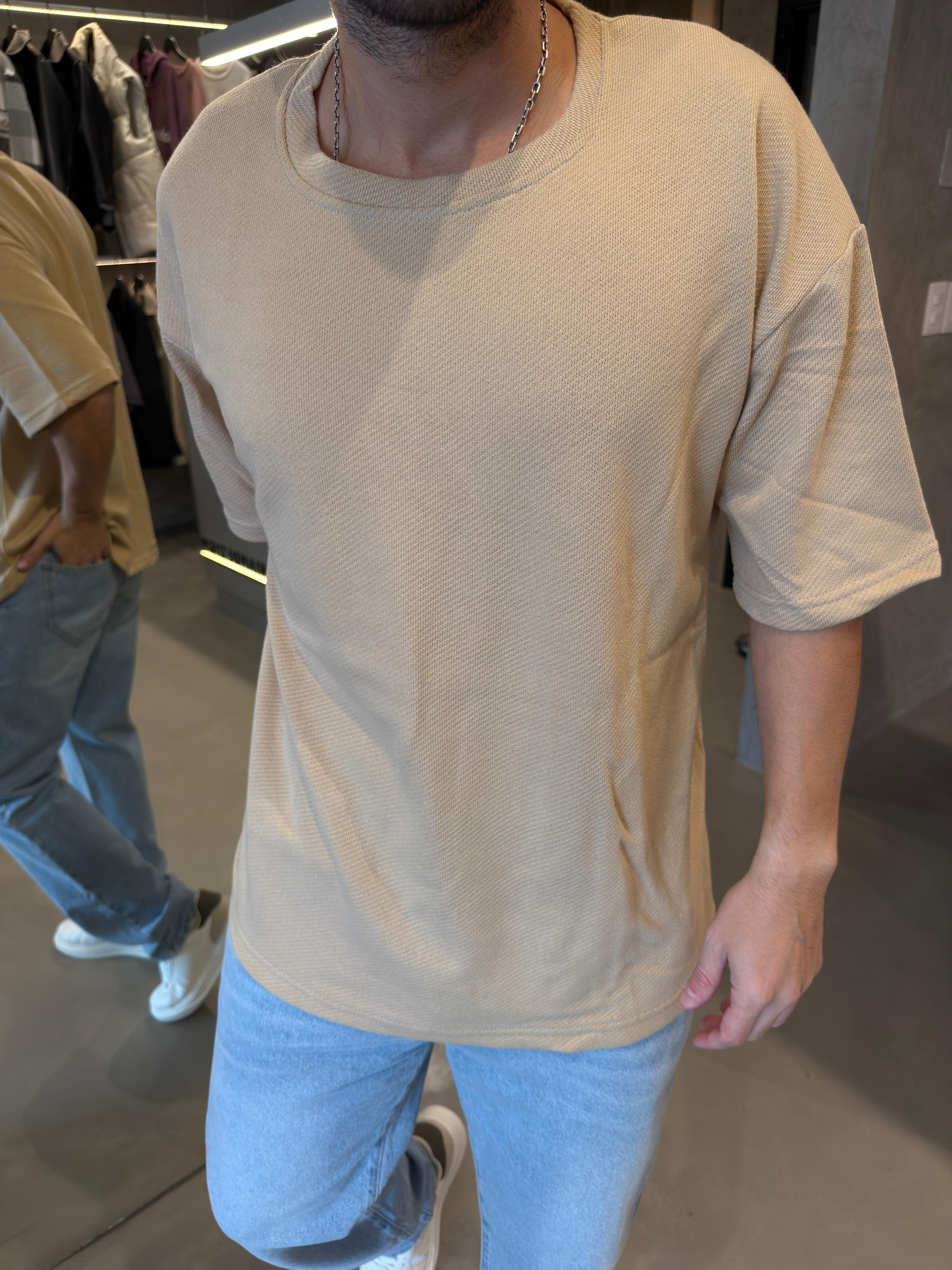 Remera Over Creta Beige