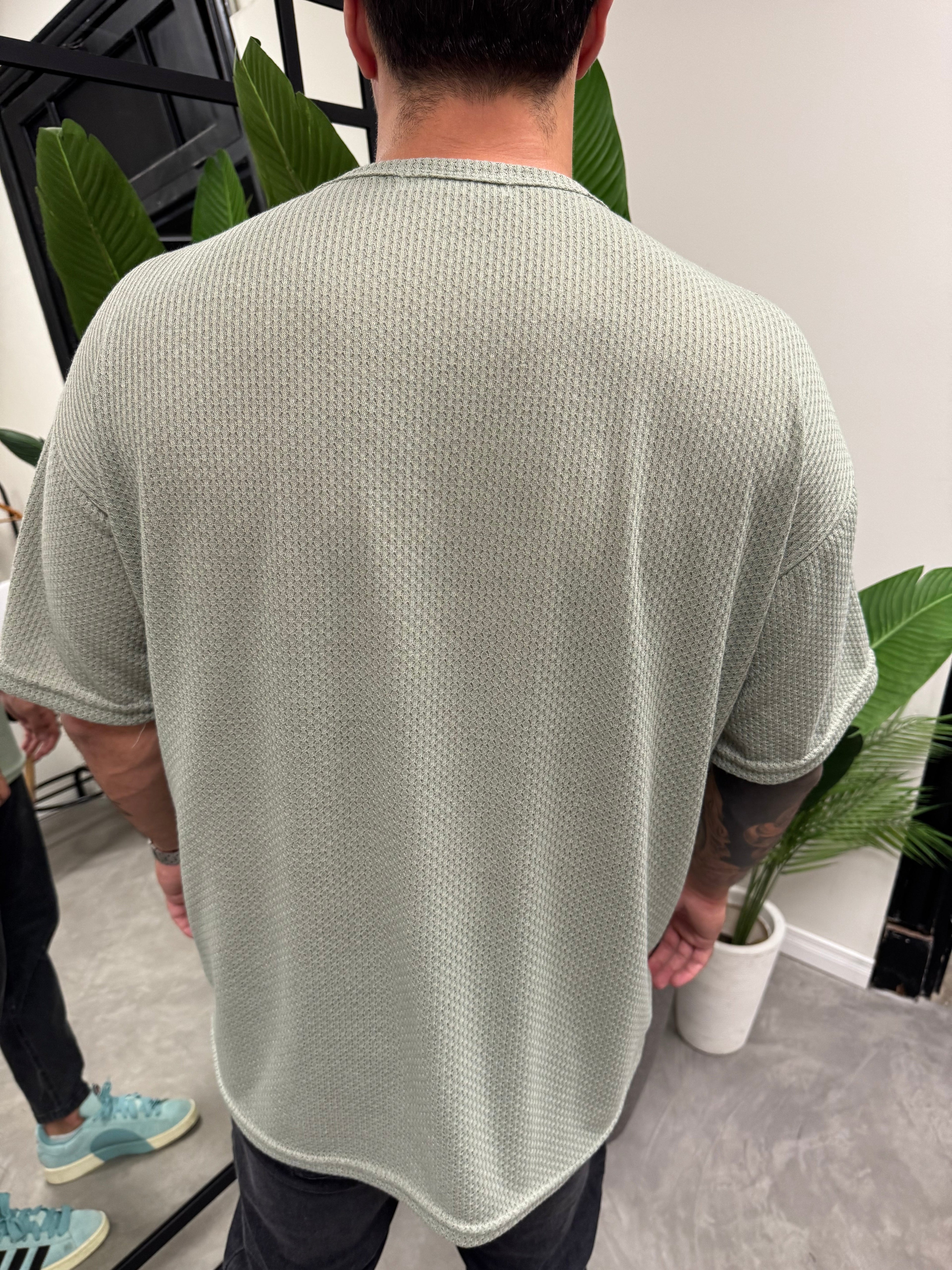 Remera Over Punto Verde Claro