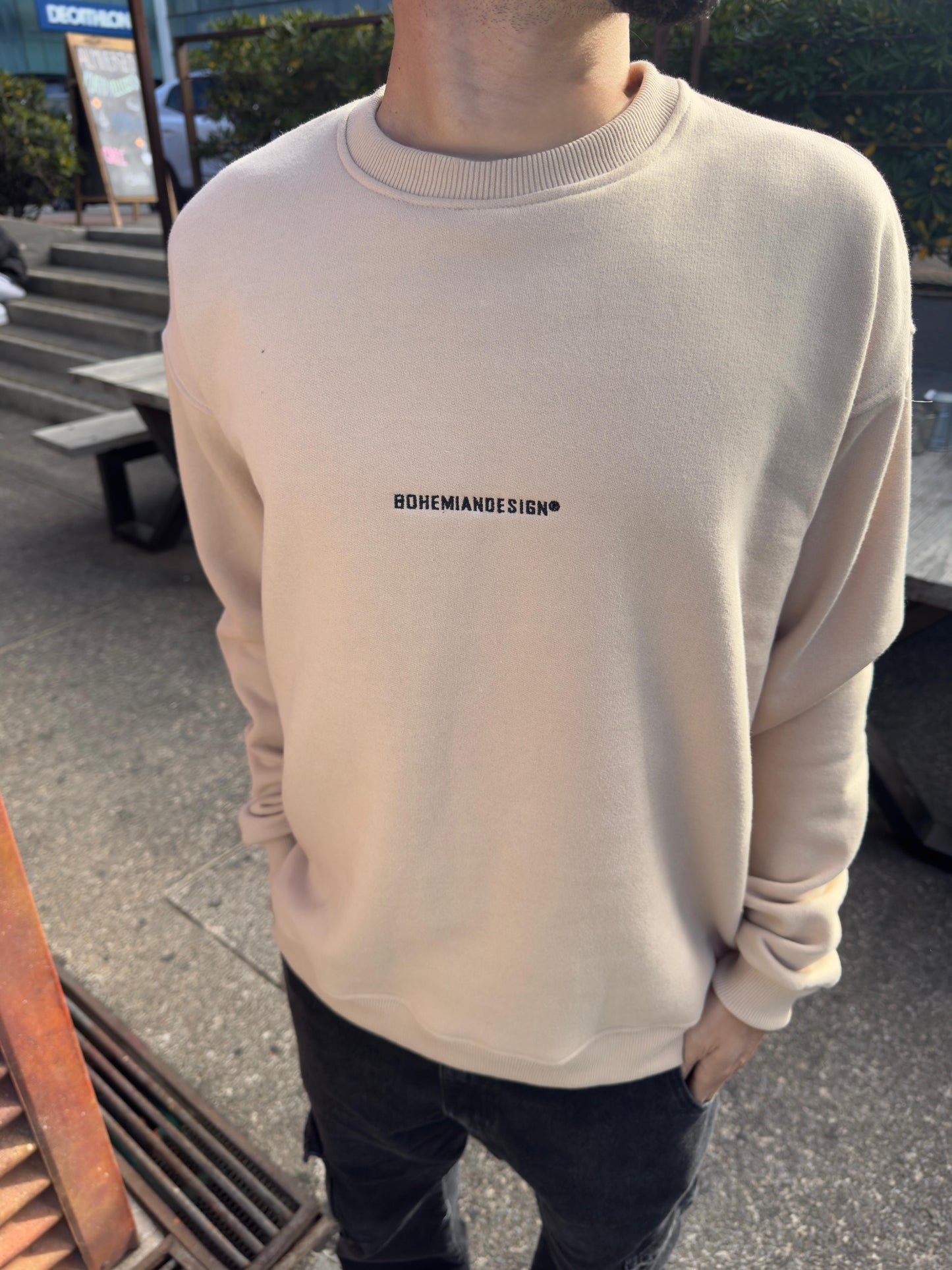 Buzo Over Bordado Beige