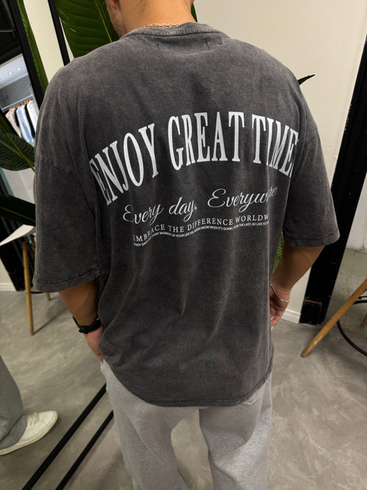 Remera Enjoy Lavada