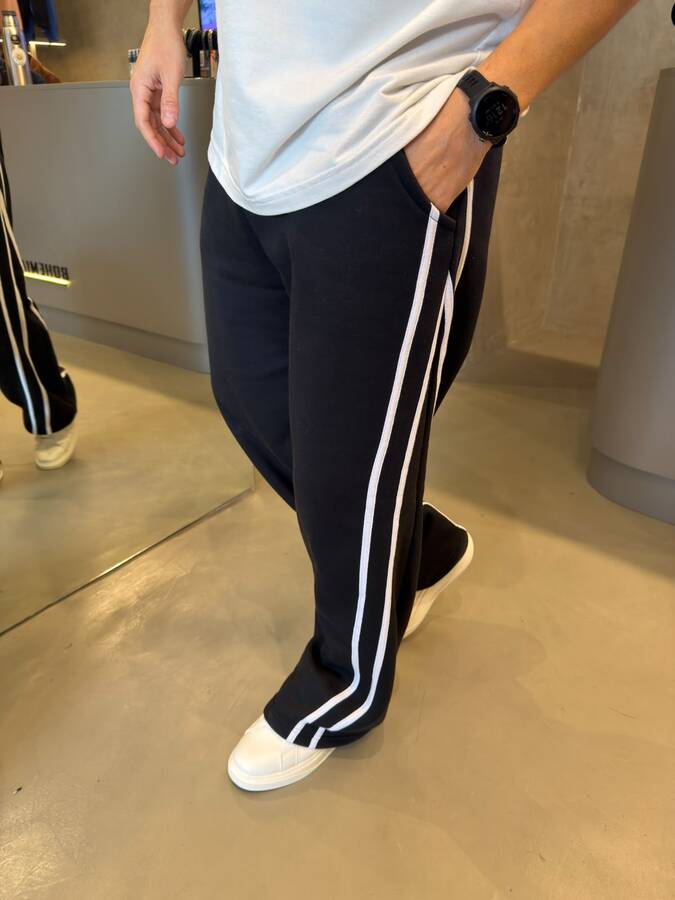 Baggy Deportivo Negro Rayas