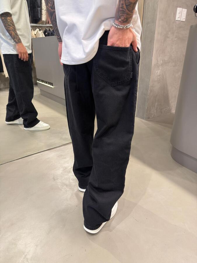 Jean Barrel Black