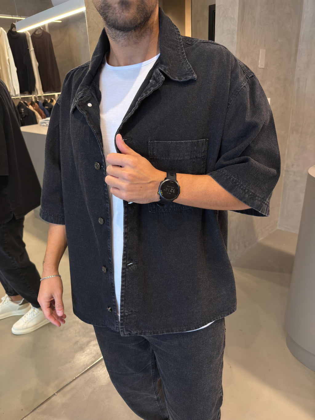 Camisa Boxy Black