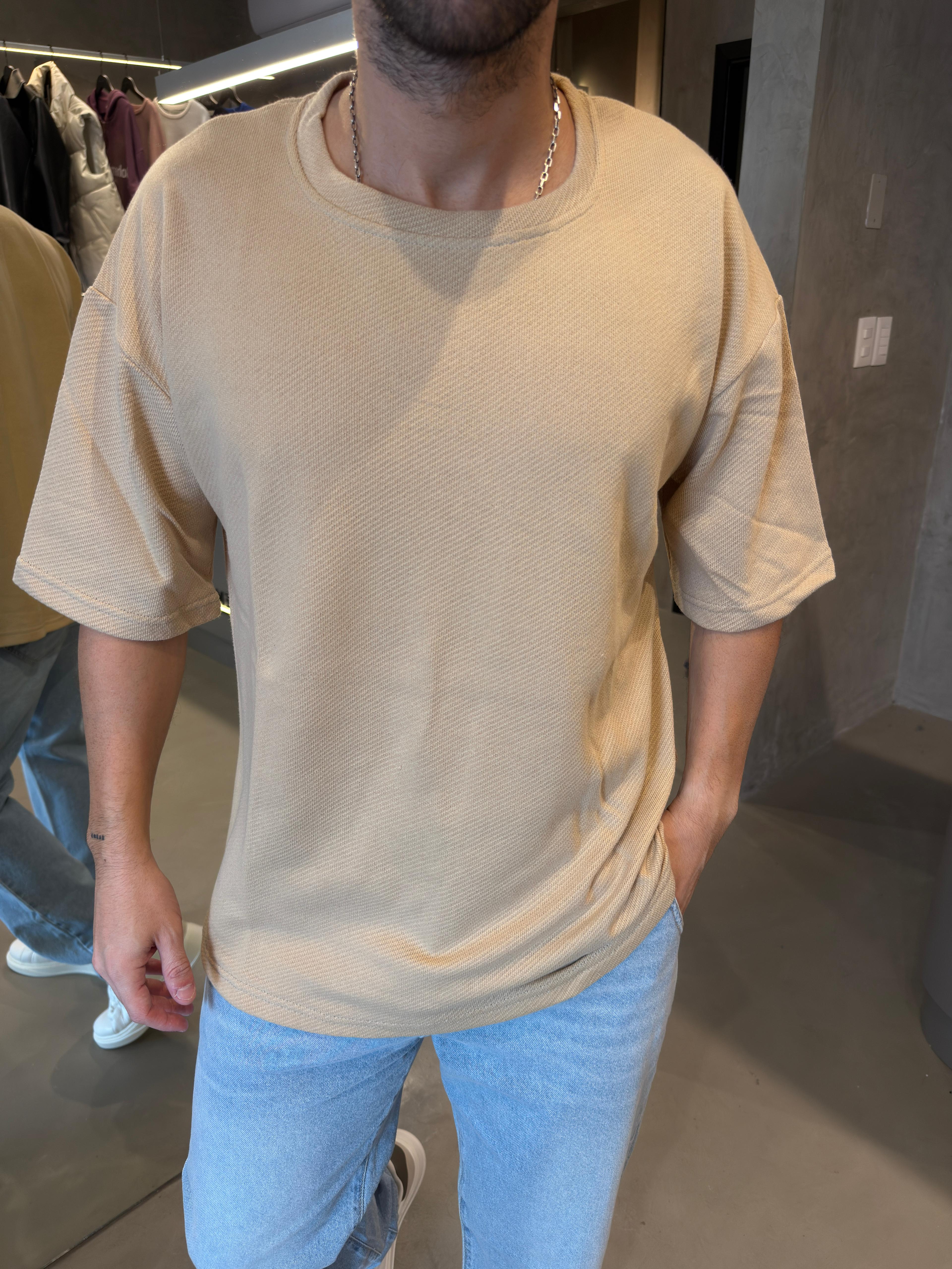Remera Over Creta Beige