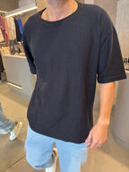 Remera Over Mykonos Negro