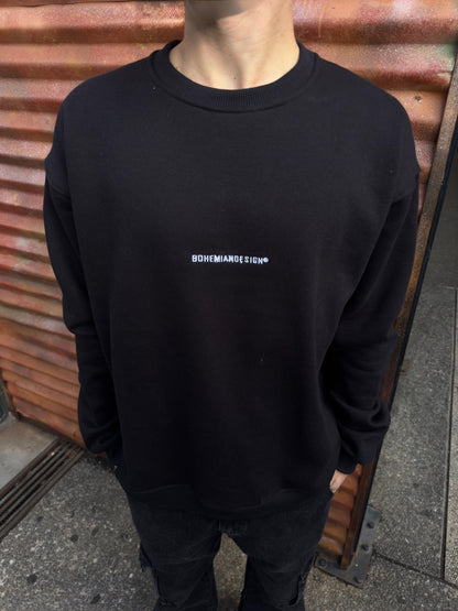 Buzo Over Black Bordado