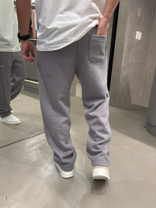 BAGGY Deportivo Línea Gris Oscuro