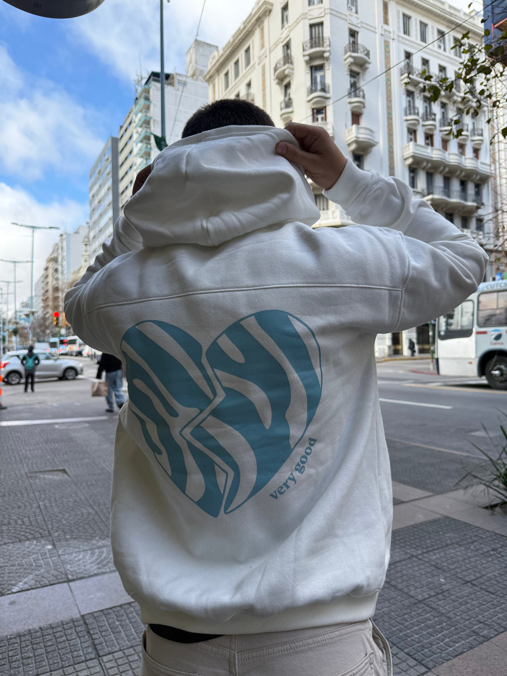 Canguro Over White