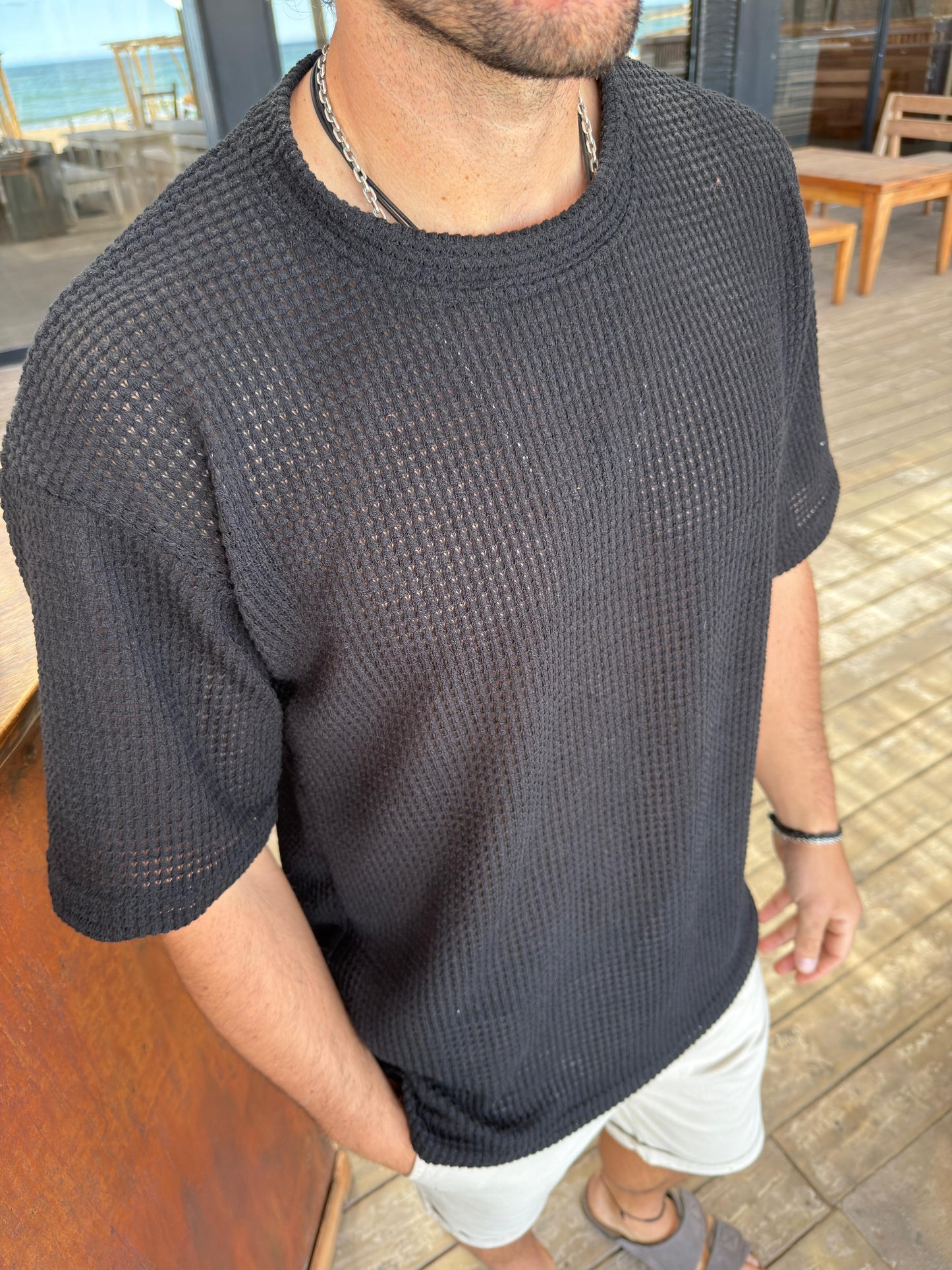 Remera Súper Over Tejida Negra