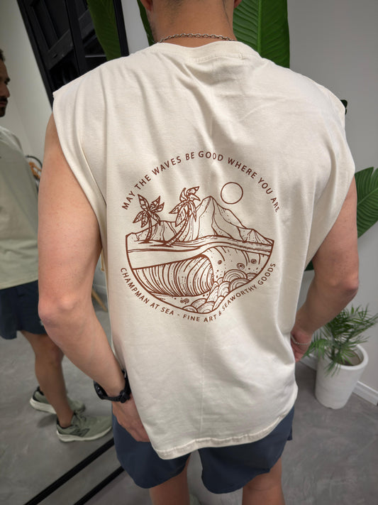 Musculosa Over Beige Waves