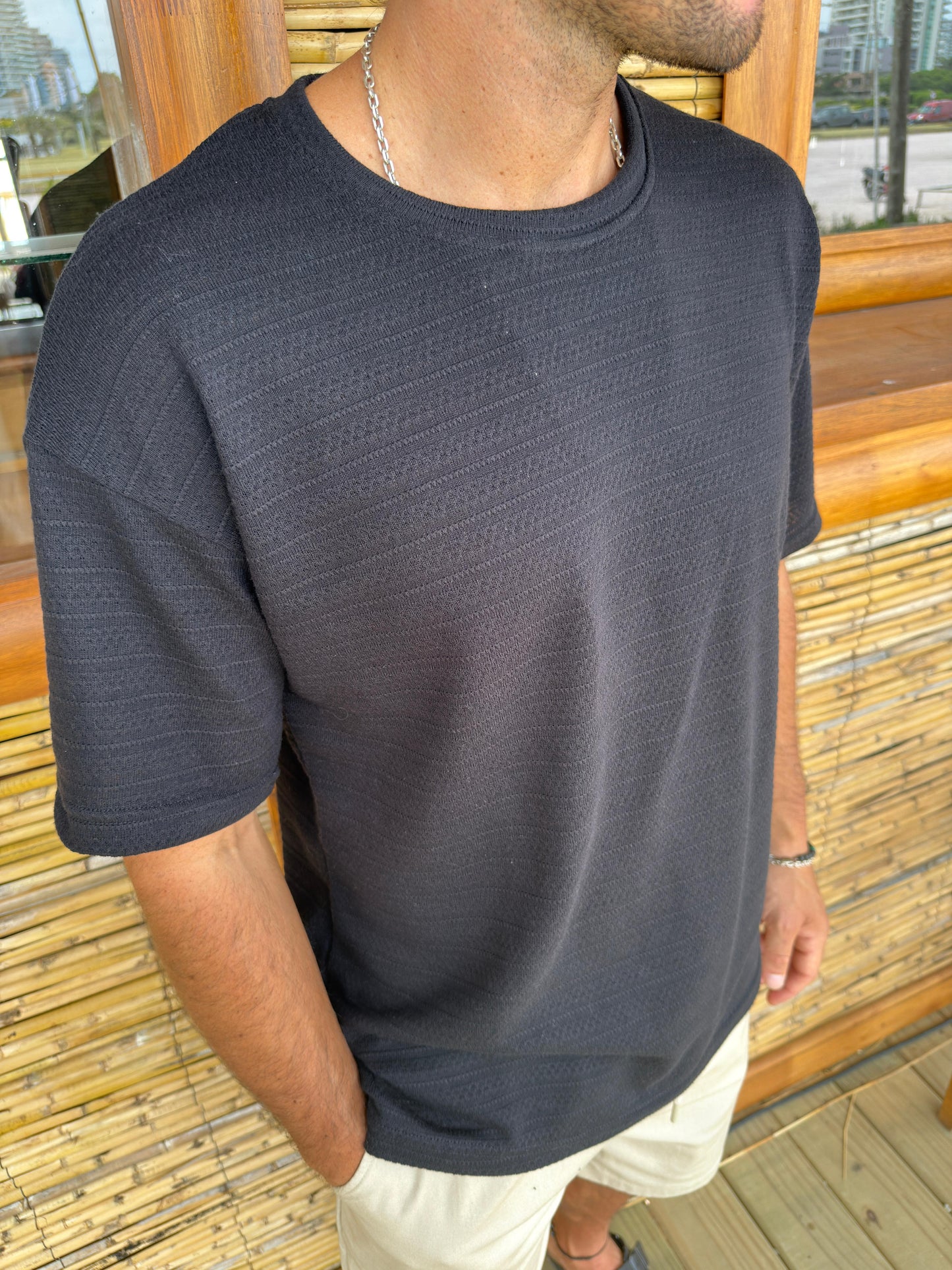 Remera Over Santorini Black