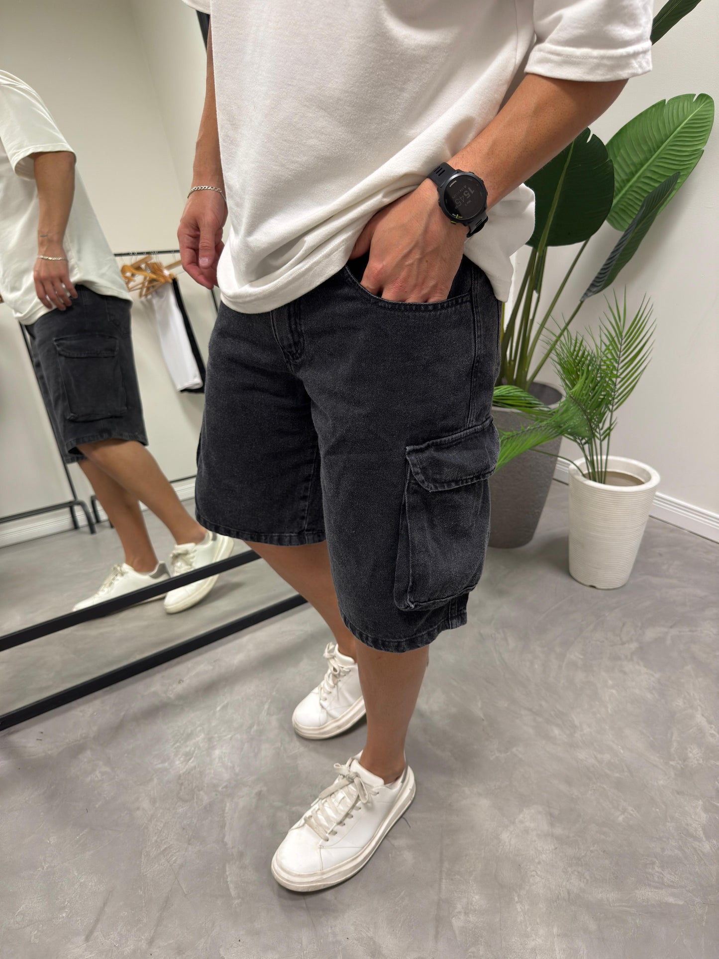 Bermuda Baggy Cargo Black Gastada