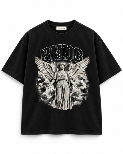Remera Boxy Divine Black