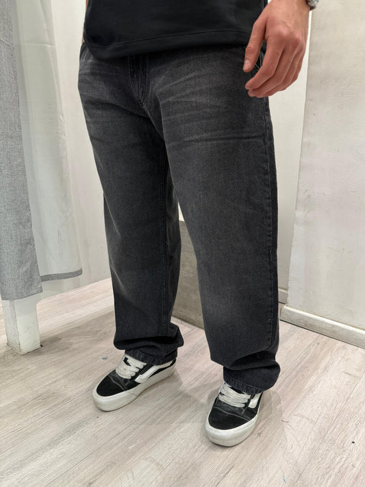 BAGGY Ballon Black Gastado