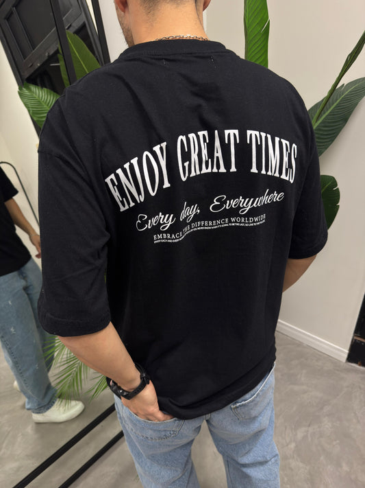 Remera Over Enjoy Black