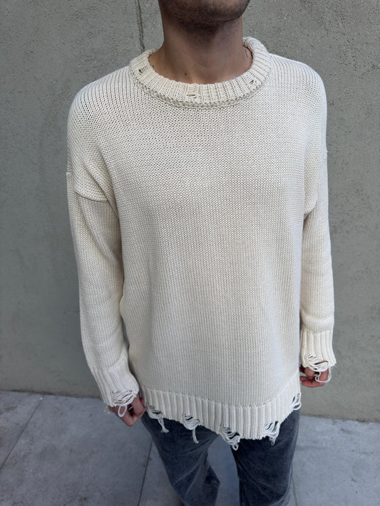 Sweater Over Roto Beige