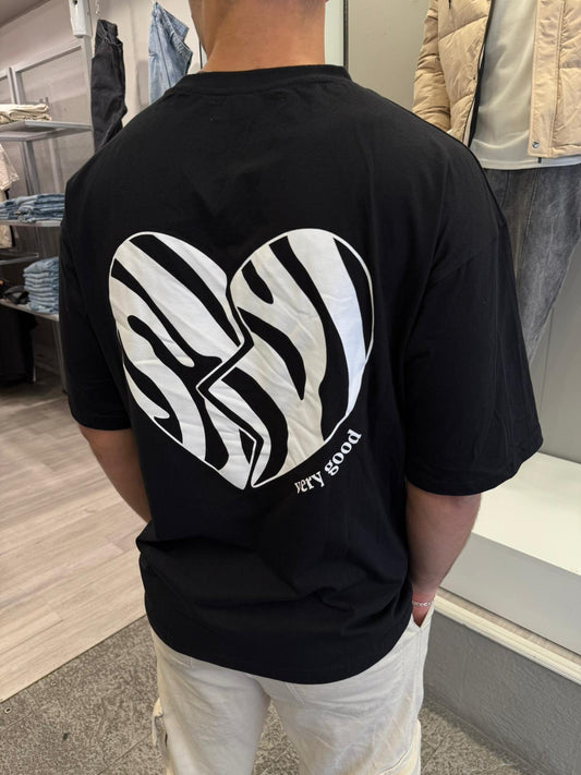 Remera Black Good Love