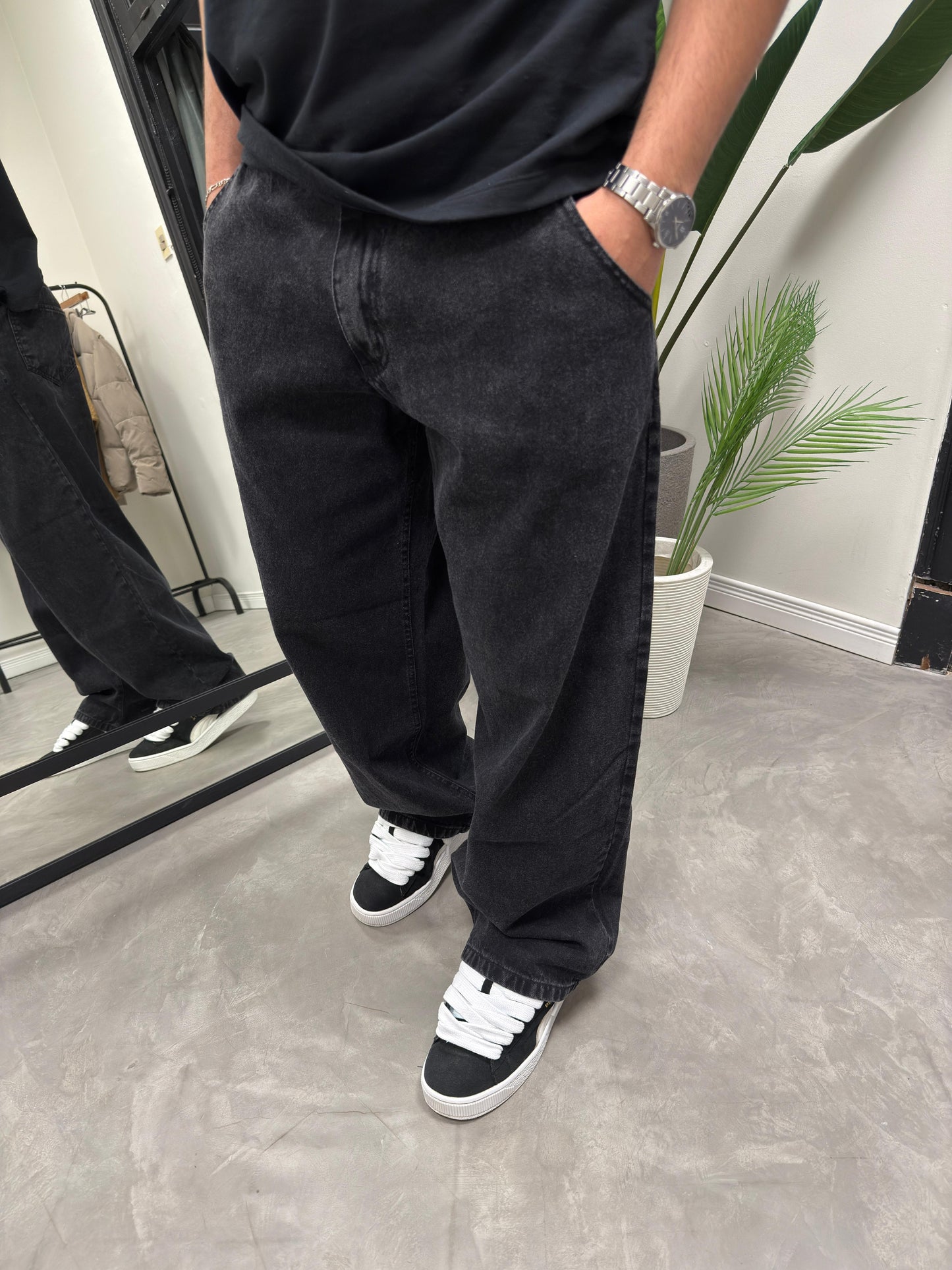 Super Baggy Black