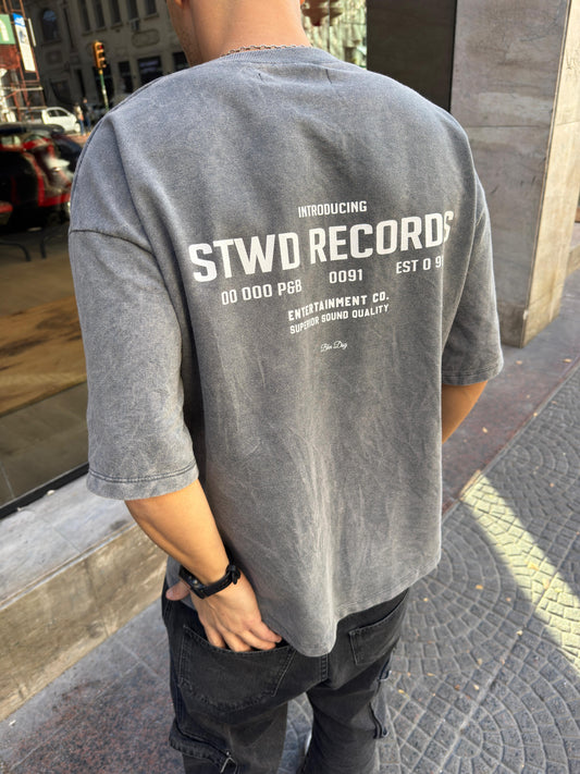 Remera Over Lavada Records